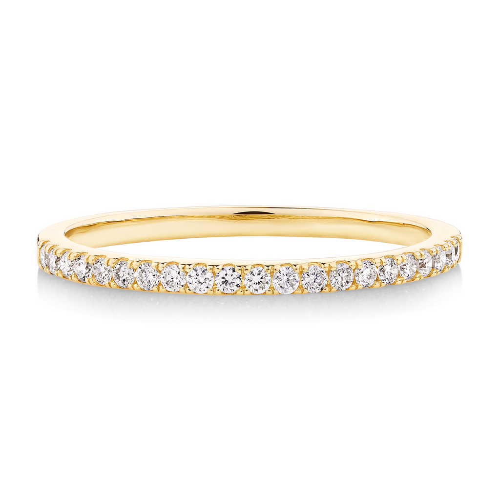 18ct yellow gold women's diamond classic wedding band with lab grown round diamonds. Beautiful classic wedding ring. Sunshine Coast Jeweller for custom made