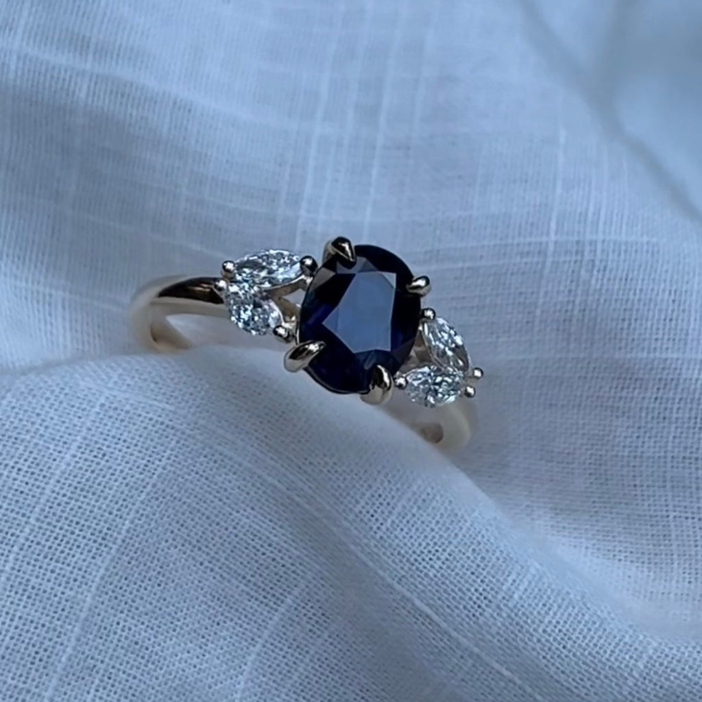 Australian Sapphires vs Ceylon Sapphires: Which is Right for You?