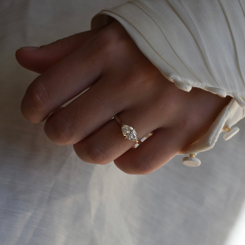 Tips on Buying an Engagement Ring , Sunshine Coast