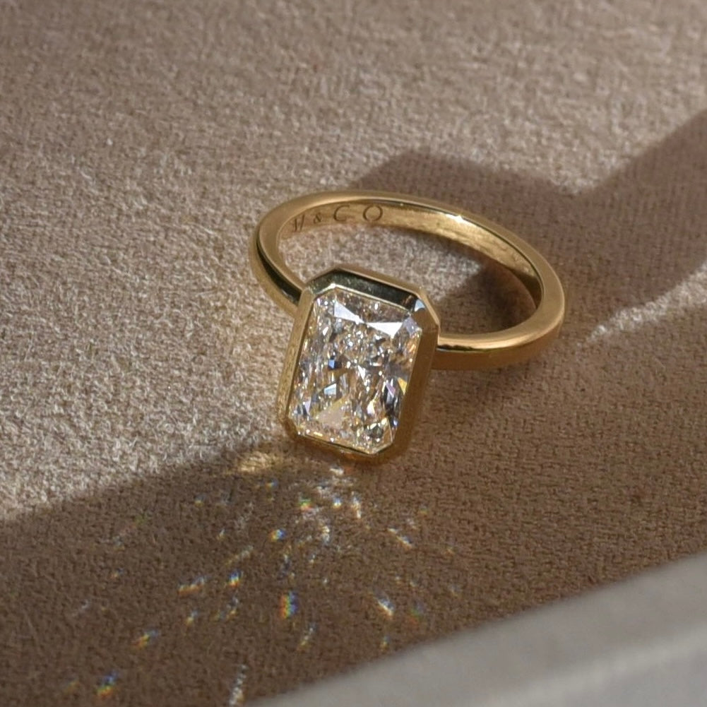 Sunshine Coast Engagement Ring Guide: How to Pick the Perfect Ring & Why Morgan & Co Leads the Way