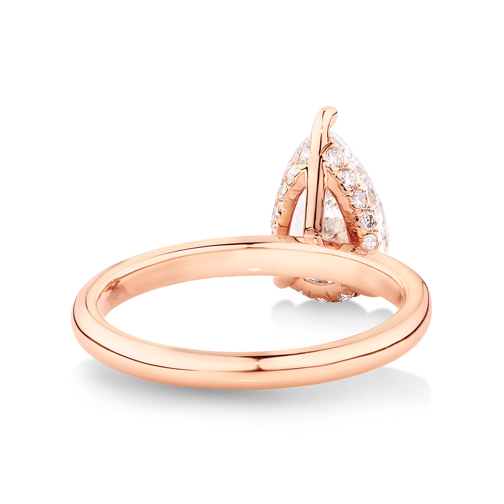 18ct rose gold solitaire engagement ring featuring a 2ct pear cut lab grown, cultured, diamond set in a petite 3 claw setting. This beautiful engagement ring can be made with lab grown or natural diamonds. Custom made engagement rings sunshine coast, Buderim. Australian made engagement rings